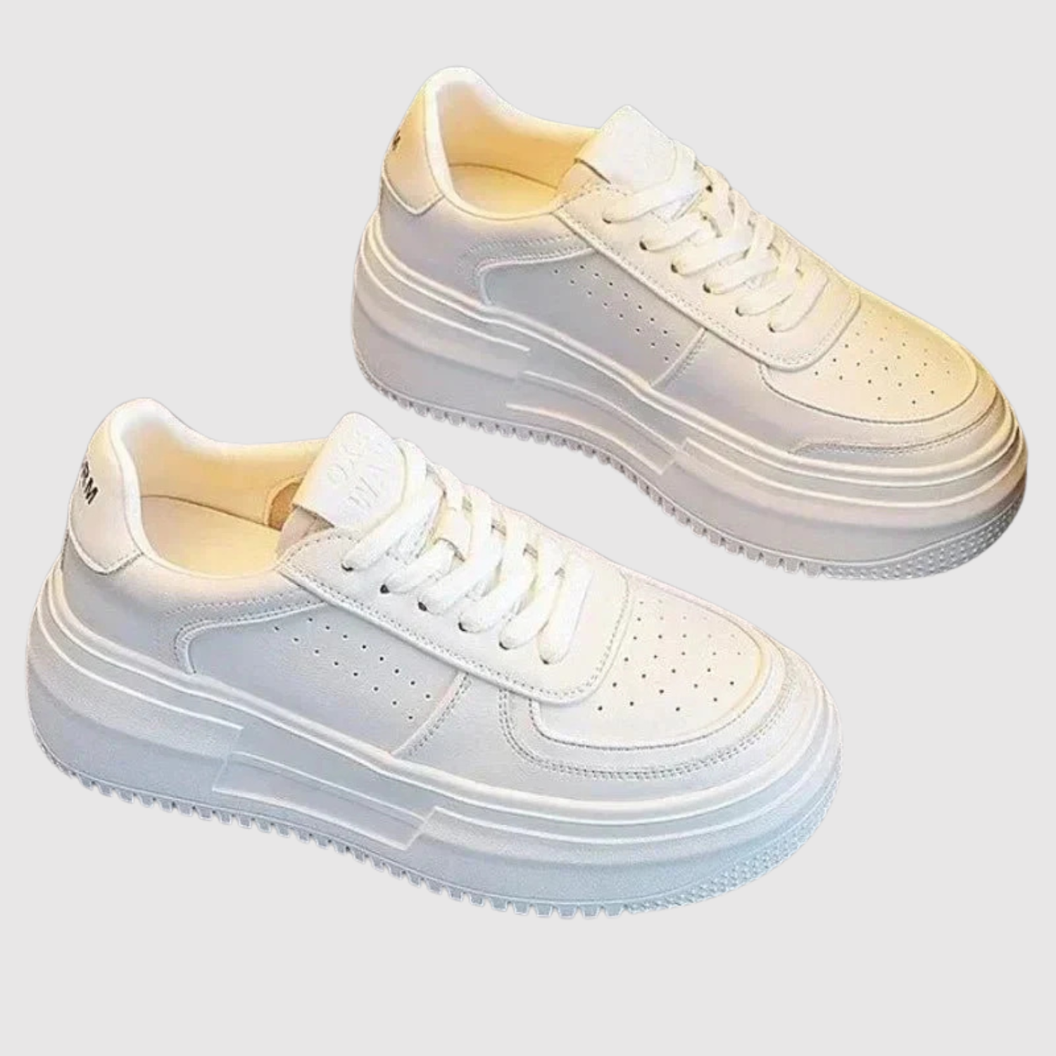 Rita – Minimalistyczne białe trampki na platformie