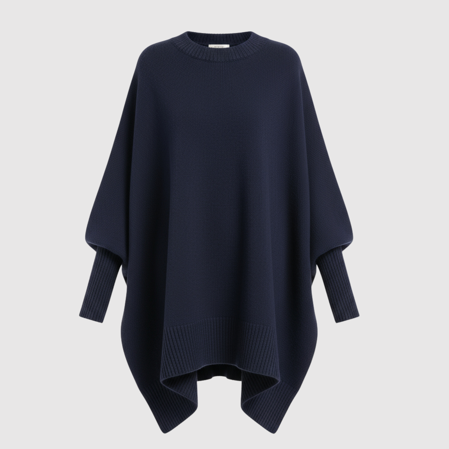 Nora - Elegancki pleciony ponczo z nowoczesną linią